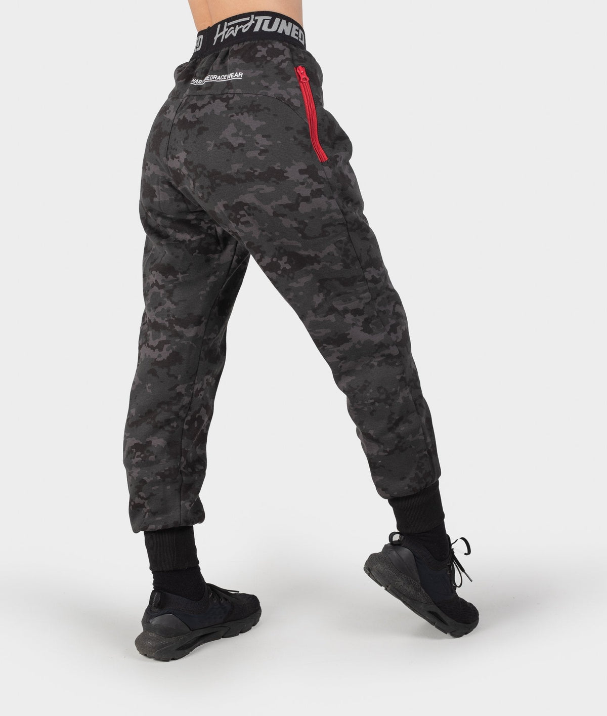 Ladies camo jogger pants 2025