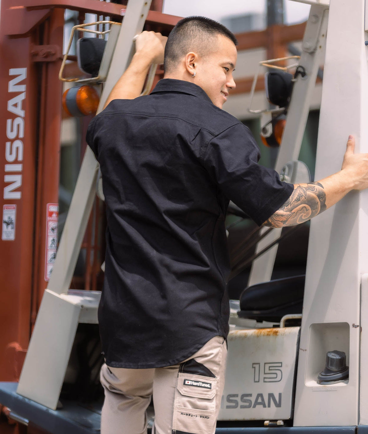 Short Sleeve Work Shirt - Black - Hardtuned